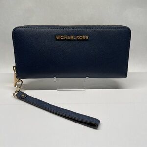 Michael Kors Jet Set Travel Continental Zip Wallet in Navy Blue Saffiano Leather